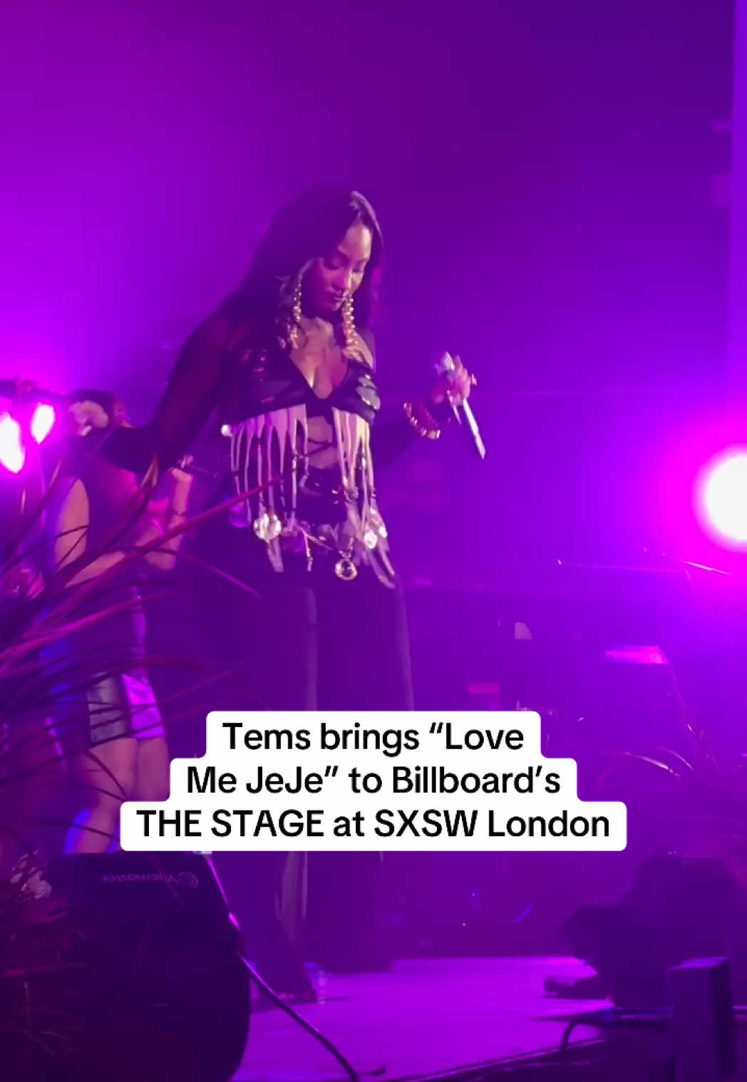 SO FRESH, SO CLEAN 🔥 @Tems brought the heat for her performance of “Love Me JeJe” at her headlining Billboard’s THE STAGE at #SXSW London set.  #tems #temsbaby #afrobeats #livemusic #concert 