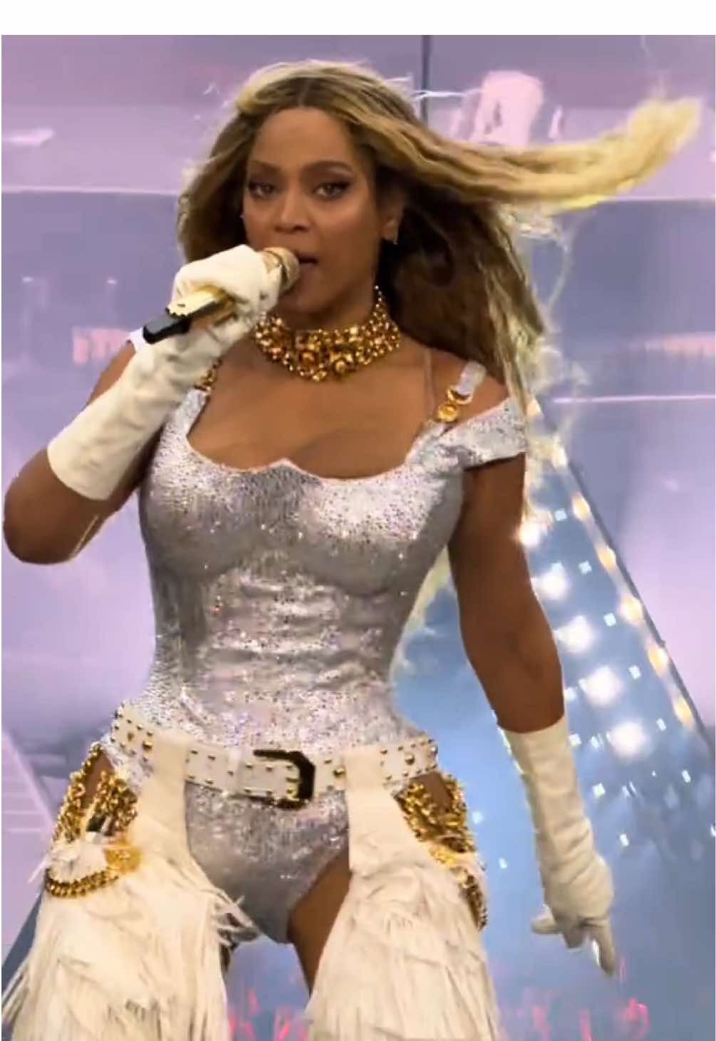 That. Was. Incredible! #beyonce #beyhive #foryoupage #fyp #explore #explorepage #cowboycarter #cowboycartertour #london #tottenhamstadium #freedom