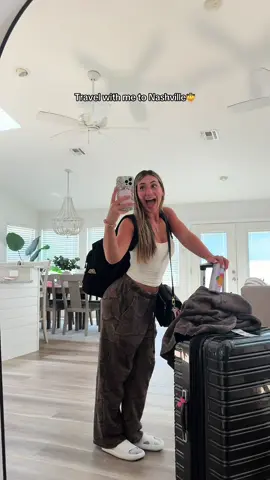 what i’m doing instead of moving out haha🤍 @Bloom Nutrition @Dalton Chandler @Alisa Kotlyarenko♡ @Logan Copperwheat #moving #travel #nashville #bloompartner 