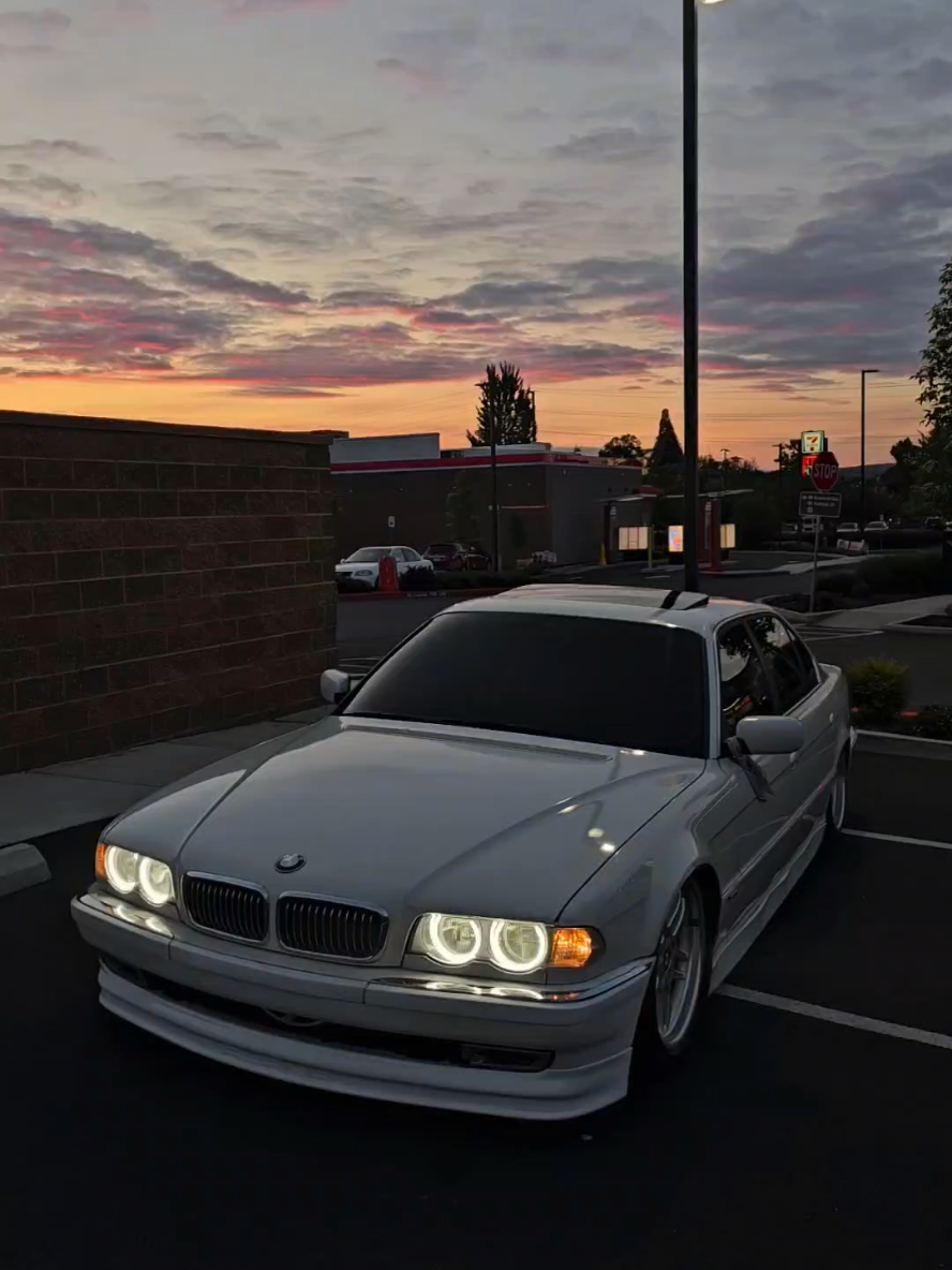 Fvrd 🎯 #static #7series #bmw #bimmer #e38 #landyacht #trending #fyp 