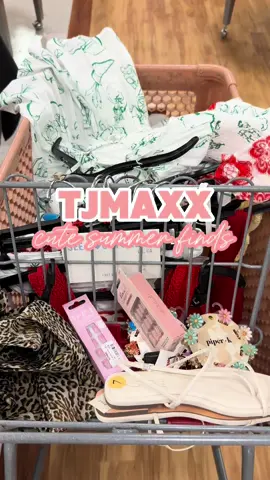Always on the hunt at @TJ Maxx #tjmaxx #tjmaxxfinds #marshalllsfinds #summervibes #summerstyle 