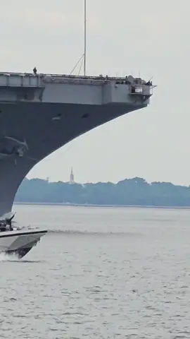 CVN-75 ยูเอสเอส แฮร์รี เอส. ทรูแมน เป็นเรือบรรทุกเครื่องบินขับเคลื่อนด้วยพลังงานนิวเคลียร์ลำดับที่ 8 จากทั้งหมด 10 ลำในกลุ่มเรือบรรทุกเครื่องบินชั้นนิมิตซ์ของกองทัพเรือสหรัฐ🇺🇸🇺🇸🇺🇸