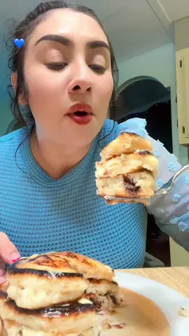 #💙 #pancakes #Recipe #eat #asmr #Foodie #eating #fyp #foryou #parati #paratipage #viral #viralvideo #goviral #tag #tagsomeone #trendy #dessert #banana #chocolate #marshmallow #trending #tiktoker #cooking #yum #musttry 