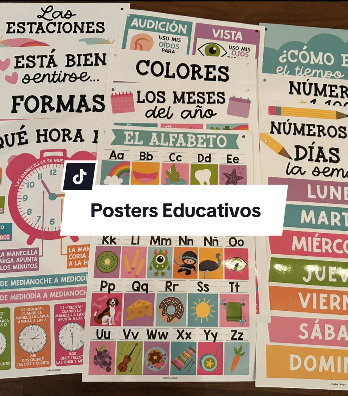 Estos pósters en español han sido lo mejor para que mi hija aprenda sin estrés y jugando. Incluyen 12 diseños con lo básico: colores, números, emociones, clima y más. Además, son de papel grueso y de alta calidad. Están en oferta, no te los pierdas. @Hadley Designs  #posterseducativos #hadleydesigns #educationalposters #spanishposters #sehablaespañol #bilingualkids #aprendeencasa #español #earnwithhadleydesigns #educationalpostersforkids #homeschoolingmom #recursoseducativos #bilingue #niñosbilingües #aprendeespañol 