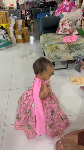 ชุดแขกชุดแรกของนางเอกเบนลี่ ลูกสาวแม่น้ำเพชร หลานคุณยายดวงแก้ว