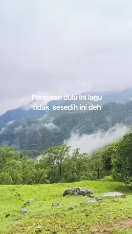 Ini lagu waktu Masi kecil bagus dan kenapa  setelah kita dewasa ini lagu sangat sedih🥺 #kasihibu 