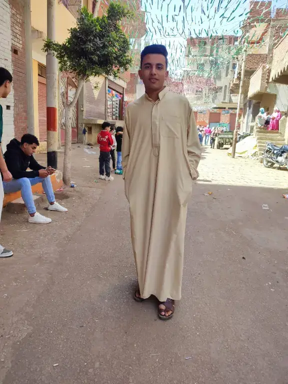 كل عام و الامه والإسلامية بخير كل عام انتم بخير