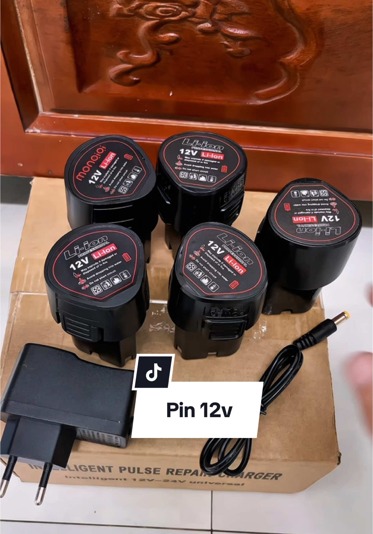 Bộ pin 12v máy khoan và máy cắt. #pin12v #pinmaykhoan #pinmaycat 