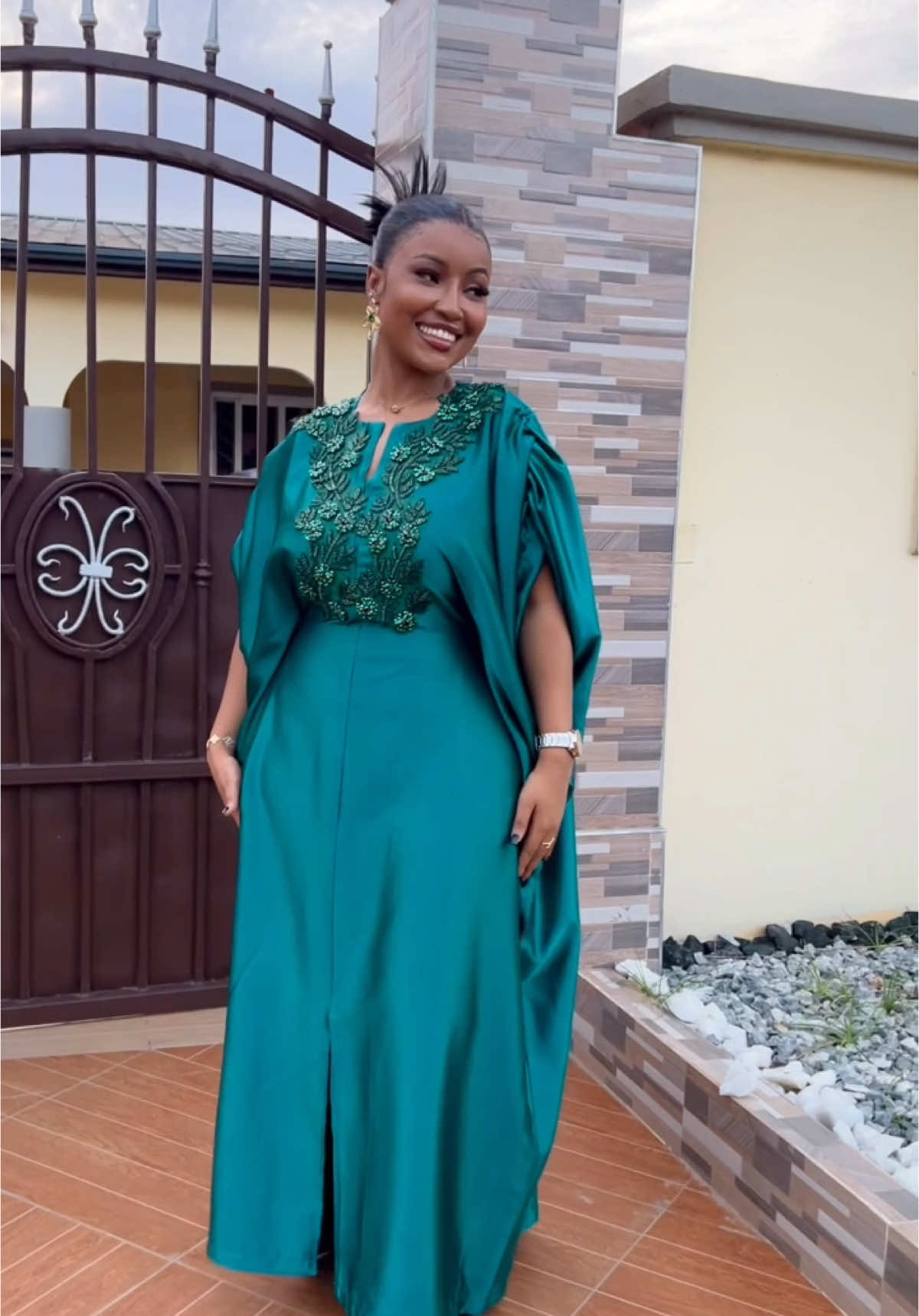 #plussizefashion #readytowear #plussizewomen #clothing #clothingbrand #boutique #kaftan 