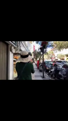 Liburan ke Bandung belum afdol klo belum ke tempat ini, banyak meninggalkan sejarah, Dan lokasinya berdekatan dengan tempat2 kuliberan tempoe dulu. #bandunginfo #bandungkuliner #hotelbandung  #bragabandung 