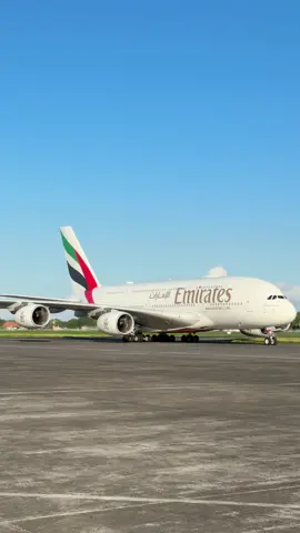 The KING of the sky👑 A380 #airport #emirates #bali #airbusa380 #fyp 