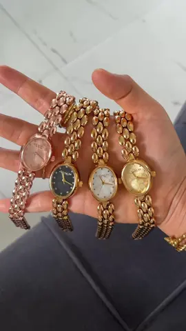 NEW YORK COACH watch restocked in gold and rose gold 🪬 This is what I’m obsessed with  Delivery all over Nepal 🇳🇵  #fyp #foryoupage #foryou #explore #anticks #nepal    #watch #WatchCollection  #coach #coachwatch    