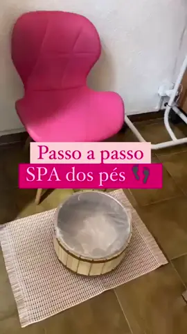 Aprenda com o nosso curso, e seja uma profissional na área com um desconto imperdível, curso online passo a passo para você aprender do iniciante ao avançado, estamos com você nessa jornada!!! 🎓 Curso Totalmente em vídeos com aulas práticas e detalhadas.  ✅ Acesso vitalício♾️ e certificado🥇 incluso garantido. Todas as aulas foram pensadas e desenvolvidas de forma minuciosa para que você aprenda tudo, do básico ao avançado e se torne uma verdadeira especialista em Plástica dos Pés, mesmo que esteja começando do zero. Um curso criado exclusivamente para você que deseja aprender essa técnica extremamente desejada no mercado. ✍🏻CONFIRA O CONTEÚDO QUE VOCÊ VAI TER ACESSO 📒Módulo 1 – Início Aula 1 – Introdução. Aula 2 – Apostila. Aula 3 – Ficha de Anamnese. Aula 4 – Materiais e Produtos. Aula 5 – Biossegurança. Aula 6 – Montagem da Bancada. 📒Módulo 2 – Teoria Aula 7 – Estudo da Pele. Aula 8 – Procedimento e Efeito Rebote. Aula 9 – Patologias Dermatológicas. Aula 10 – Queratose Plantar. 📒Módulo 3 – Prática Aula 11 – Pés em Grau 1 com cutilagem. Aula 12 – Massagem Relaxante e Reflexologia. Aula 13 – Pés em Grau 2. Aula 14 – Pés em Grau 3. 📒Módulo 4 - Precificação  Aula 15 – Precificação. E muito, muito mais 🤩 🥇CERTIFICADO GARANTIDO🥇 Nosso curso é associado à ABED (Associação Brasileira de Educação a Distância). Certificado com carga horária, CNPJ e válido em todo território nacional em conformidade com o Decreto Presidencial N° 5.154. Como você acessa o seu Curso? Após realizar o seu pedido, você receberá um e-mail contendo todos os dados e informações para acessar a sua área restrita. 💲Oferta Especial🫰🏻 Por Apenas R$ 97,00  FAÇA AGORA SUA INSCRIÇÃO LINK NA BIO 💳 Meio de pagamento ? ✅ Aceitamos cartões de:  ➖DÉBITO ➖CRÉDITO ➖BOLETO ➖PIX   #SpaDosPés #PésPerfeitos #CuidadosComOsPés #PésMacios #PésDePrincesa #Autocuidado #BelezaDosPés #HidrataçãoProfunda #PésSemRachaduras #PésDeBebê #PésRenovados #Esfoliação #SkincareParaPés #PésImpecáveis #BemEstar #CuideDeSi #RotinaDeBeleza #PésSedosos #CuidadosPessoais #PésSaudáveis #AutoestimaElevada #manicure #pedicure #podologia #estetica #salaodebeleza #escaldapés #rachadurasnospés #feet