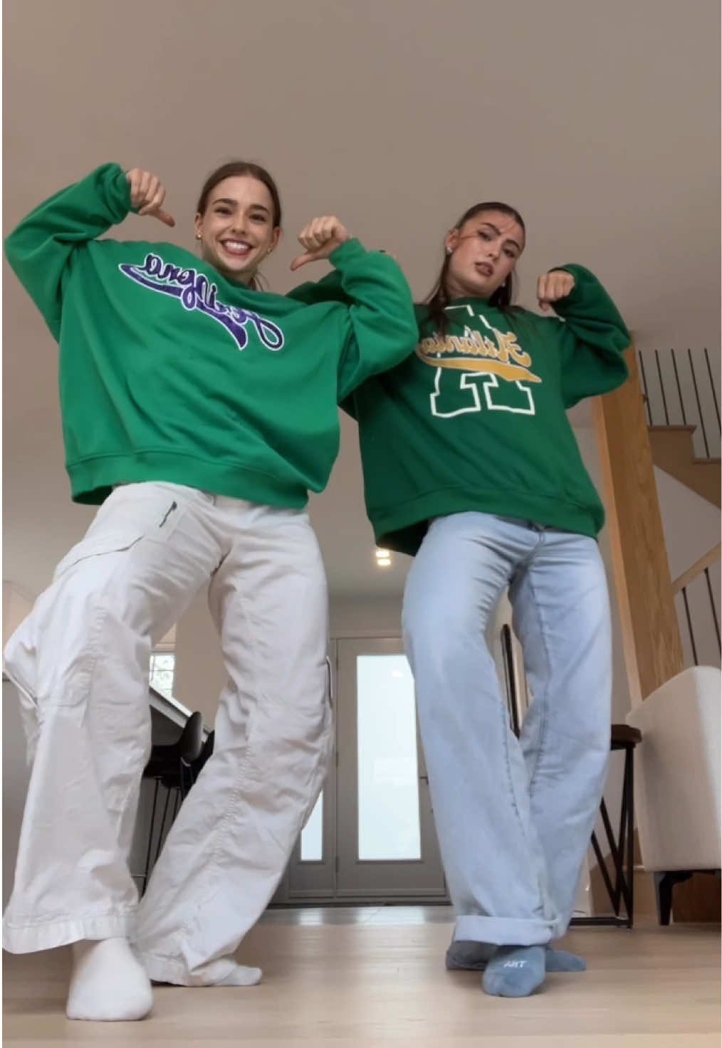 DC: @Eldonjcl  💚 Fri-nally Friday!💚 Let’s dance our way into the weekend like we mean it  Grateful for another week of rhythm, smiles & sisterhood 🫶 And this weekend, we hit the stage in Sherbrooke with Révolution dance show! What’s your Friday mood today? Enfin vendrediii! ✨ On se déhanche vers le week-end avec le cœur léger 💃💛 Merci la vie pour une autre semaine de rythme, de sourires et de complicité! Et ce week-end, on monte sur scène à Sherbrooke avec Révolution en tournée! C’est quoi votre vibe du jour? We’re @Ophé & @annflo_begin – dancers, sisters, and professional smile-sharers from Canada 🇨🇦❤️ Here to sprinkle some joy on your scroll 💫 #beginsistersofficial #dancevideo #fyp #viraldance 