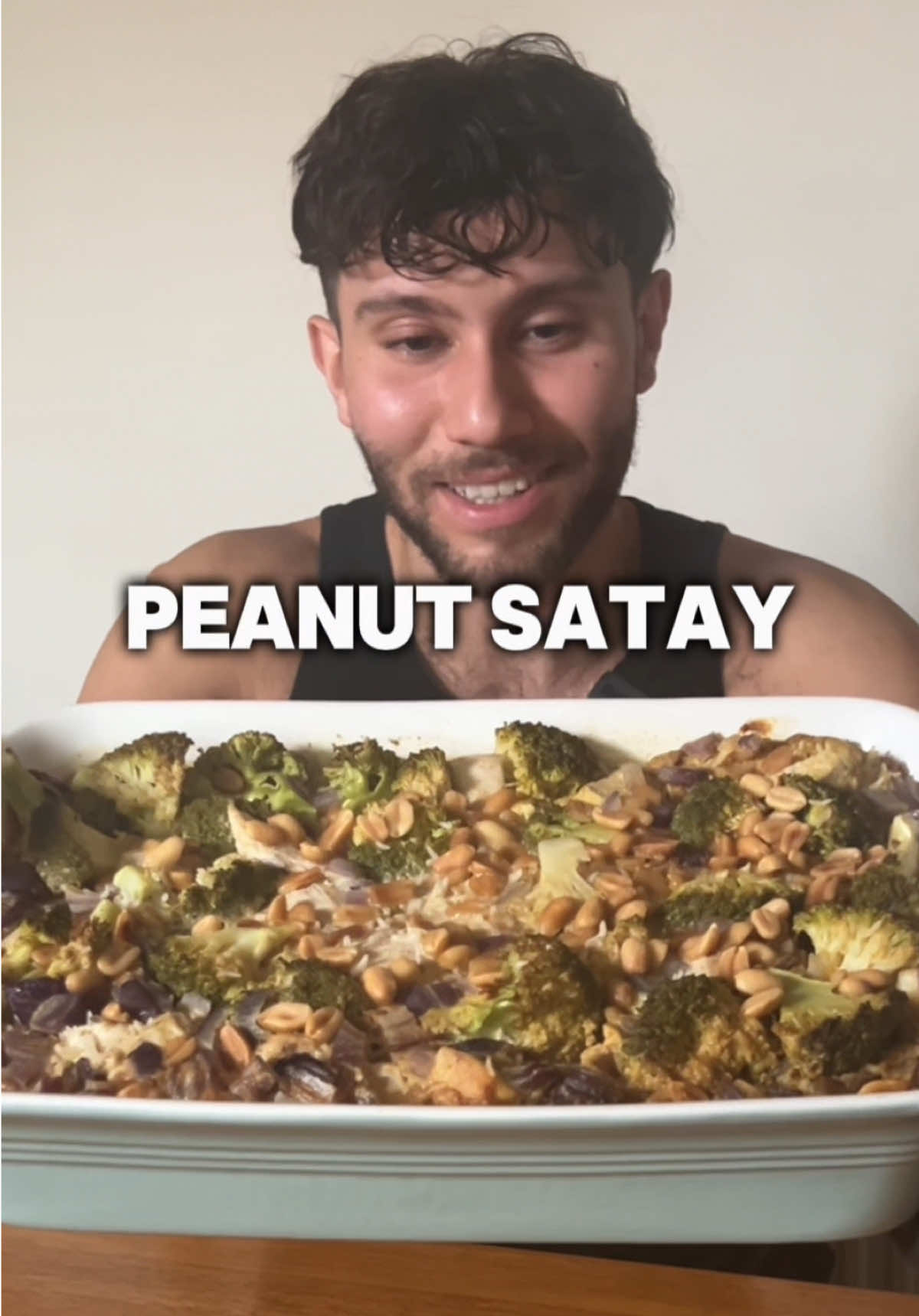 Satay Chicken Meal Prep 	•	250g uncooked long grain rice 	•	750g chicken breast (raw) 	•	60g peanut powder (like PB2) 	•	40g peanut butter  	•	250g chopped broccoli 	•	400ml light coconut milk 	•	200ml chicken stock  	•	1 medium onion  	•	60ml soy sauce  	•	15g peanuts  	•	Seasonings (adjust to taste): 	•	Curry powder 	•	Chilli flakes 	•	Salt & pepper 	•	Plenty of garlic powder  Mix everything together, chuck it in the oven at 180°C for 45-60 mins until the sauce thickens and the chicken’s cooked through. Macros per serving (5 servings) 	•	Calories: ~550 kcal 	•	Protein: ~50g 	•	Carbs: ~53g  •	Fat: ~16g #recipes #nutrition #fyp 