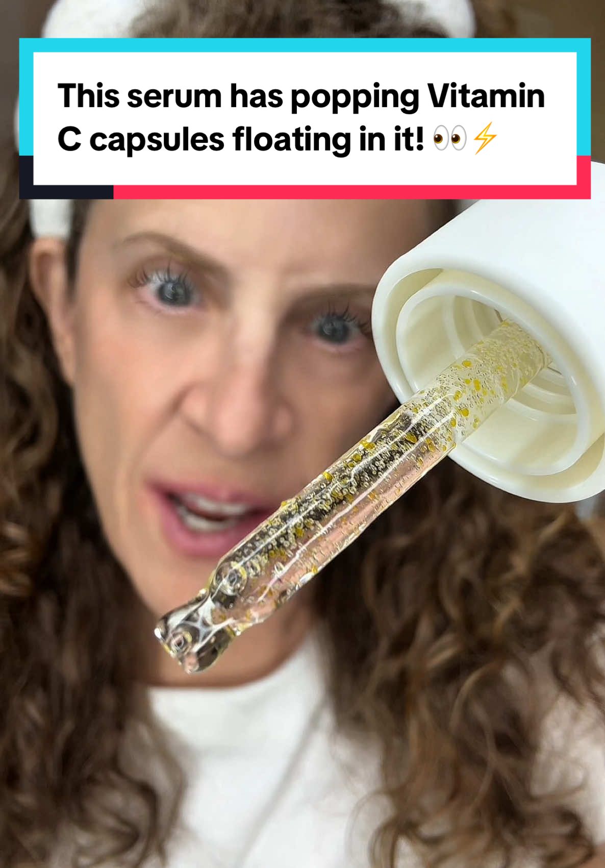 #creatorsearchinsights Now I know why TikTokers have been RAVING about this serum! Brighter, clearer skin in just 7 days? 🤯👀 Yes please! These popping vitamin C capsules target your dark spots.  ##hwahae##innisfree##vitamincserum##koreanmoisturiser##vitacrapiddarkspotserum##7daysdarksptchallenge##microinfluencer##glowingskin##glow##viralproducts##summerglowup@@Innisfree US@@Innisfreeofficial@@hwahae.US@@hwahae.lab