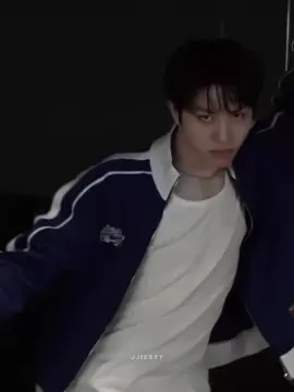 bronis = brondong maniez😗💗 #junghwan #junghwantreasure #treasure 