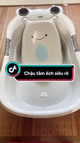 Chậu tắm ếch cho bé có thể dùng từ lúc sơ sinh.#chautamchobe #chautam #mevabe #xuhuong #thinhhanh #mebimsua #mebimsuachamcon  @Duyên Duyên  @Duyên Duyên 