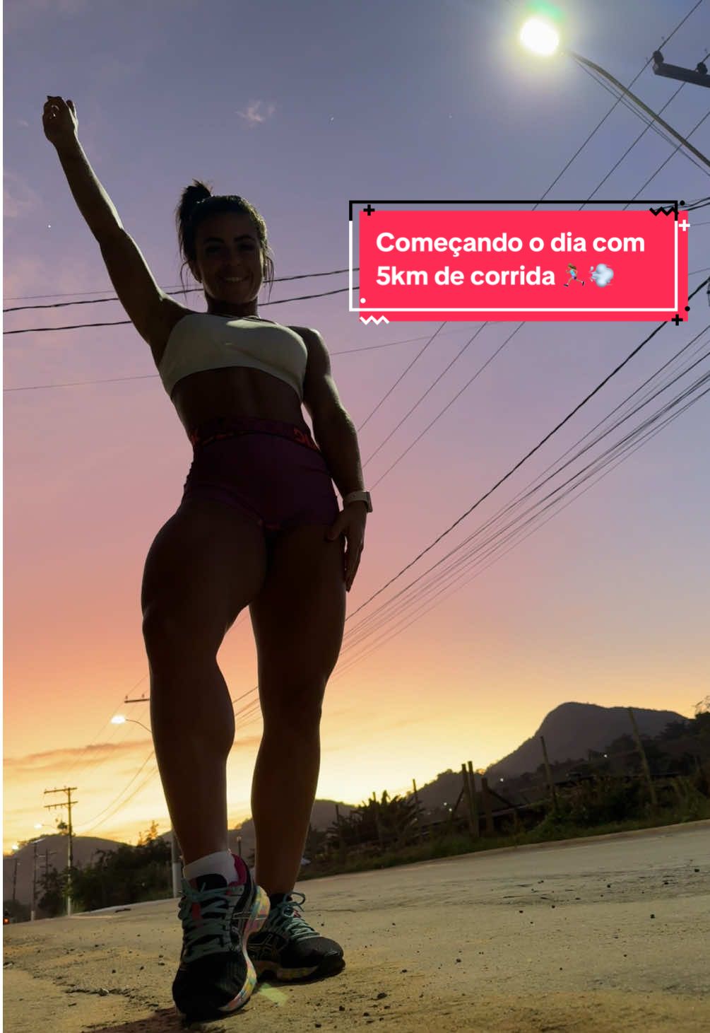 Começando o dia com 5km de corrida  #corrida #morena #linda #foryoupage #explore #fyp #bomdia #nascerdosol #motivation #Fitness 