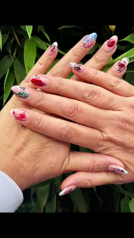 When you ask your nail lady if she’s up for a challenge and she replies bring it on!  Of course she smashes it 💪 I’m obsessed with the art work on my nails!!! #newnails #nails💅 #nailart #japaneseart #nailsoftiktok #biab #biabnails #koifish #japanesefan #japanesewriting 