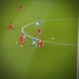 à quel joueur pensez-vous ? #football #fyp #Soccer #viral #foryou #footballtiktok #futbol #edit #foryoupage #footballedit