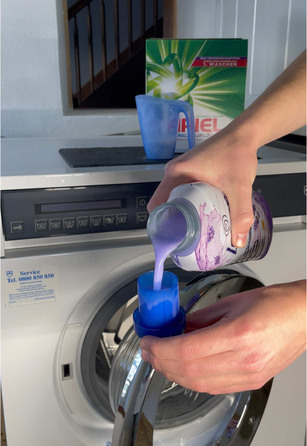 This wash smelled amazing!🫧 • #laundry #asmr #lenor #laundrytok #statisfying #oddlysatisfying #persil #CleanTok 