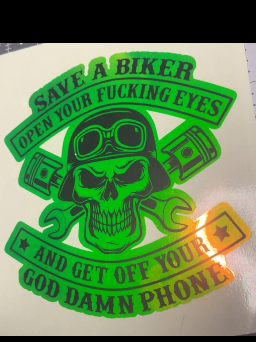 #kaptain #rebel @Micah (video) @Dieselbelle (decal maker) #closecall #harleydavidson #heritage #dashcam #biker 