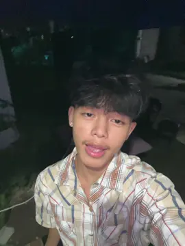 Wow kinanta na niya