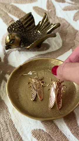 New earrings and jewelry trays have just arrived to Casa Palma Dulce! ✨ Shop these lovely new arrivals when you visit us in-store + online at casapalmadulce.com!  #newarrivals #jewelry #earrings #accessories 