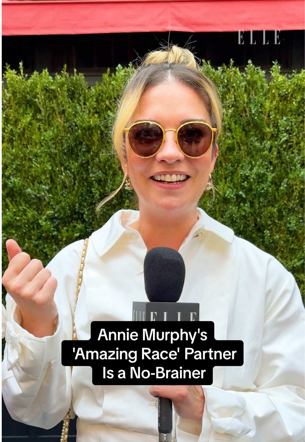 #AnnieMurphy and #SalmaHayek would absolutely tear on 'The #AmazingRace.'
