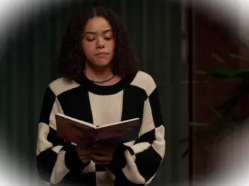 #GINNYANDGEORGIA It's a beautiful poem! that's my girl ❤️‍🩹 @Toni @Sara Waisglass  #gngseason3 #ginnyandgeorgia #ginnymiller #georgiamiller #maxinebaker #abbylittman #katiedouglas #briannehowey #antoniagentry #diesellatorraca #austinmiller #sarawaisglass #felixmallard #marcusbaker #silver 