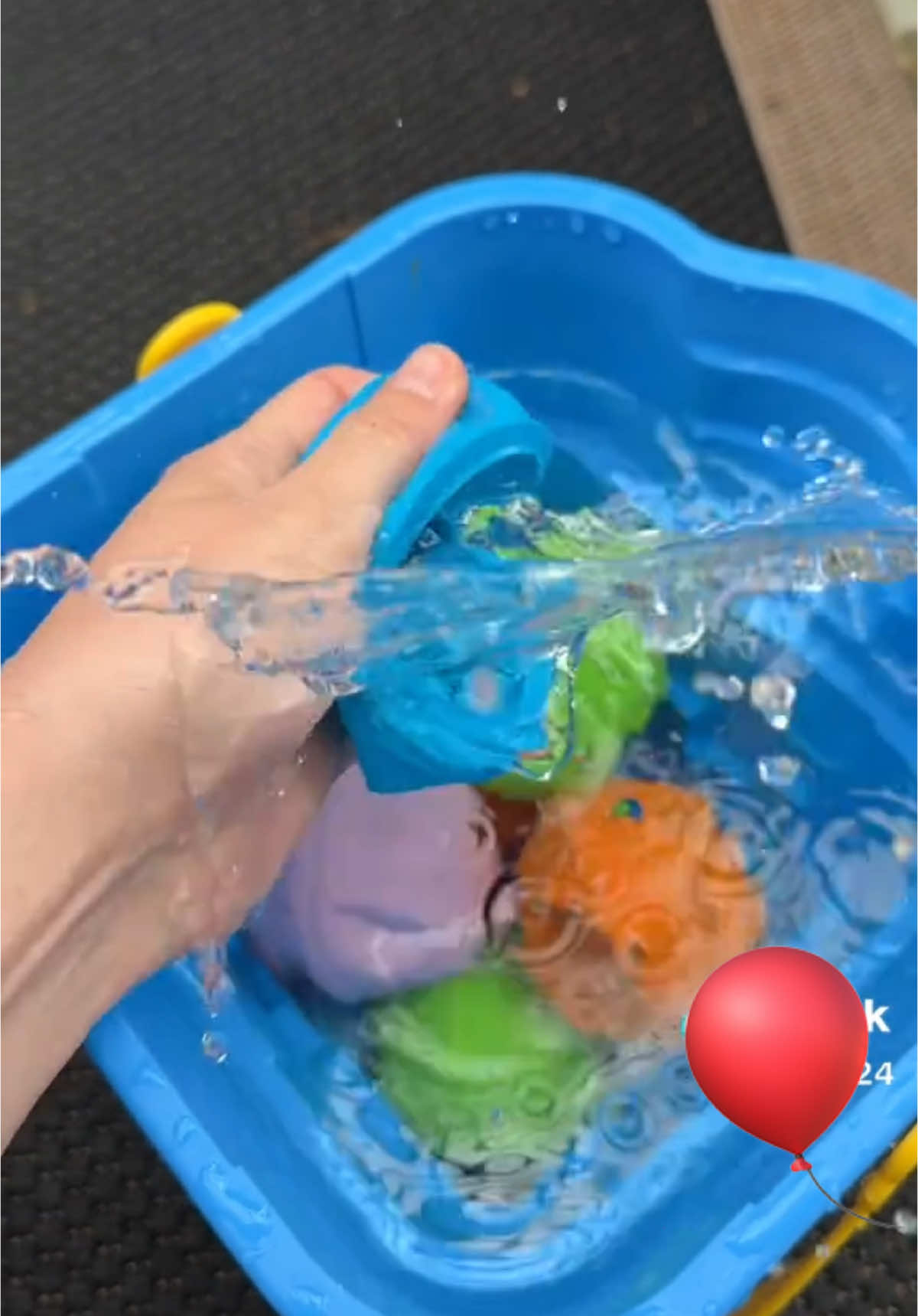 Summer water balloon#premiere# #summerturnup#waterballoon#kids #playwithlife#funatparties#fyp#foryoupage #goviral 🎈🎈🎈🎈🎈🎾🎾🏀🎈🎈
