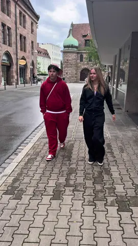 Sahniger Tag!😁 #nicoduscht #comedy  Es wurde niemand gemobbt oder belästigt. Alle Persoenen im Video sind professionelle Schauspieler. 