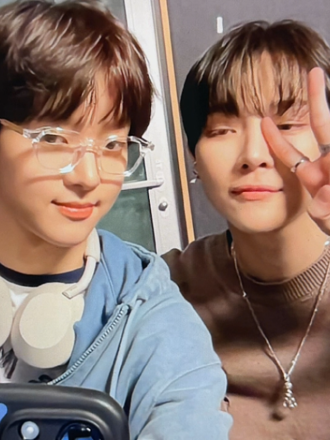 just a simple nichojoo edit inspired by that one lovely runner edit🫶🏻 . . . . #nicholas #니콜리스 #ej #의주 #juju #nichojoo #닉쭈 #andteam #luné 