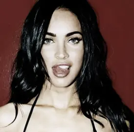 megan fox 2000s #meganfox #2000s #CapCut #early2000s #fyp #beautiful 