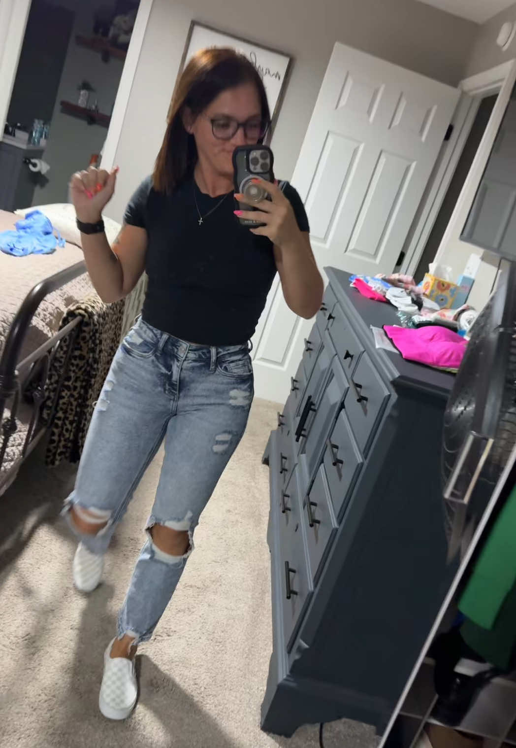 #jeans #viraljeans #bluejeans #cutejeans #distressedjeans #widelegjeans #tiktokshopsummerturnup #dealsforyoudays #funinthesun  #tiktokshopcreatorpicks #fyp #fyppp  #fypage #fyppppppppppppppppppppppp  #foryoupage