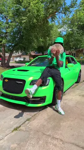 I just pulled in at MF - DUMB  #srt #scatpack #hellcat #kellygreen  #💚 #slim #yb #fyp #cars #chrysler300 #chrysler300c 