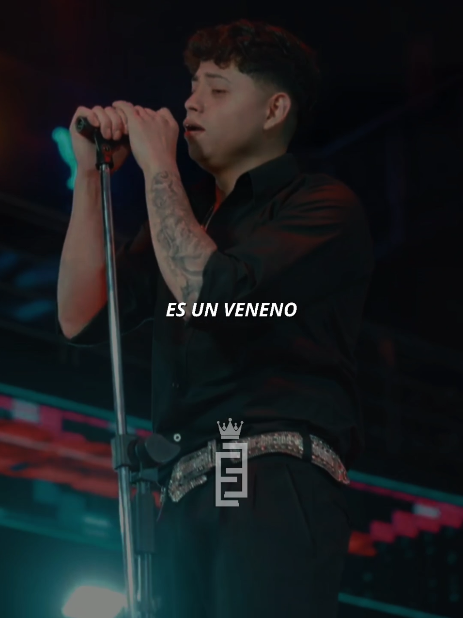 Un veneno 🩸 || Síguenos en IG || #sangrecumbiera #veneno #vivo #clipmusical #Cumbia #escucha #foryoupage #baile #dedicale 