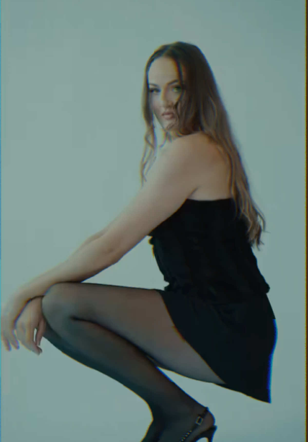 My 4 foot long legs take up the whole screen 