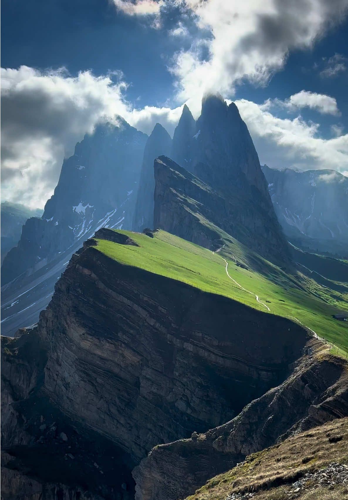 One of the most beautiful mountain peaks and sunrise hikes in Northern Italy. Seceda 2500. #nature #italy #fyp #Hiking #europe #travel #trending #traveltiktok #trendingvideo #viral #adventure #foryoupage 