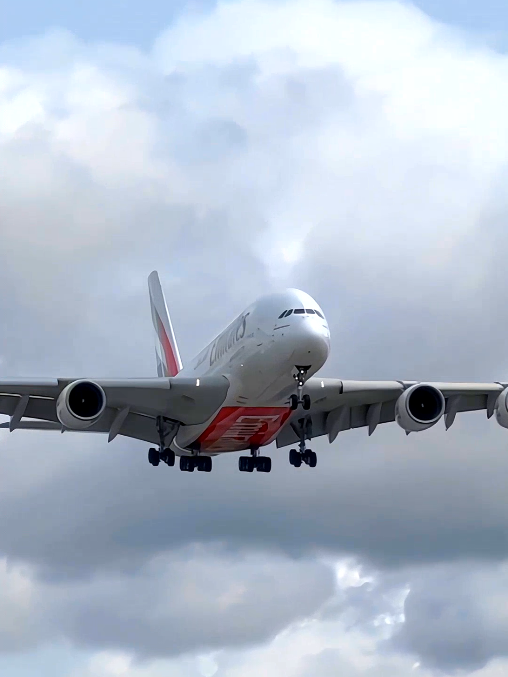 Majestic Landing of Emirates Airbus A380 ✈️✨  #Emirates #A380 #AirplaneLanding #TravelGoals #AviationLovers #EpicLanding #SkyHigh #Viral #traveltok 