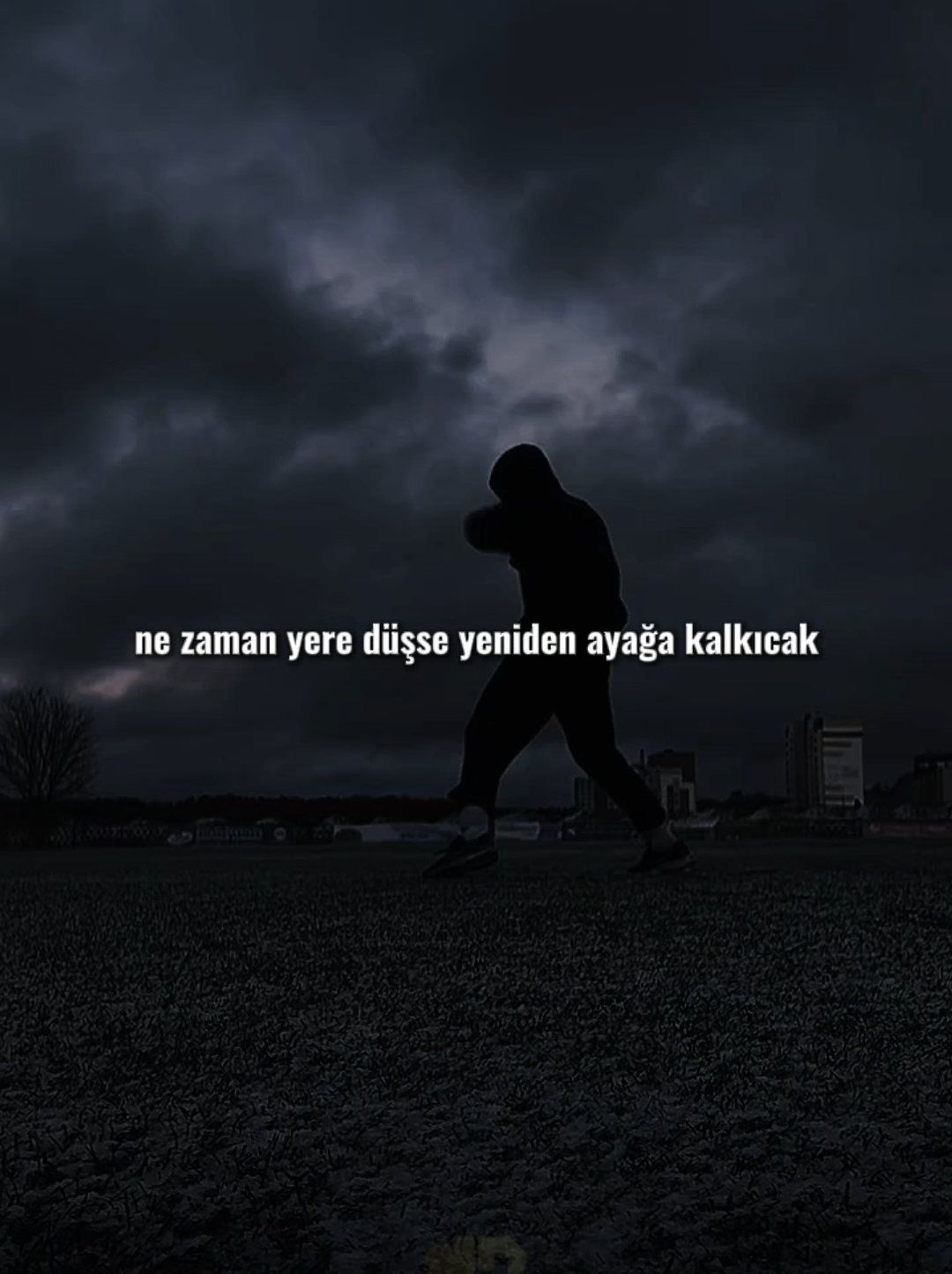 hiç denemeyi bırakmayan insanı yenmek çok zordur...#motivasyon #başarı #insan #başarıyolu #disiplin #kişiselgelişim #kendineinan #yükseliş #özlüsözler 