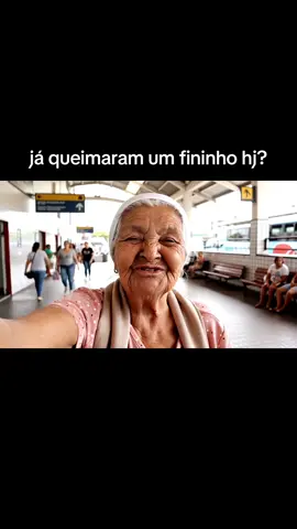 dona maria tá lombrada nesse exato momento