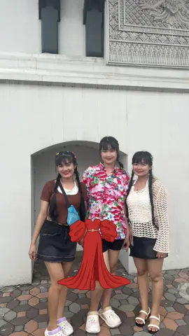 ငါကဘယ်လိုအရပ်ပုသွား😅😅#အမွှာအငယ်မလေး🖤👸🏻 