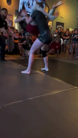 Getting after it!! 🔥#jiujitsu #jiujitsugrappling 