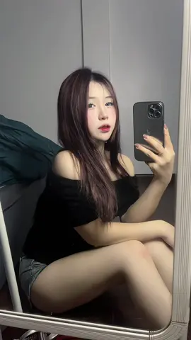 #fyp Có ai tự nhiên muốn xa nhau ...?