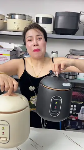 Giảm giá đậm sâu, ngày hôm nay được giảm giá đậm sâu cho nồi cơm điện 1.2lit nhà Chigo #noicomdien #noicomdienmini #noicomdienchigo #hahienhoa1 #xuhuong #tienichgiadinh #giadungnhabep #thinhhanh 