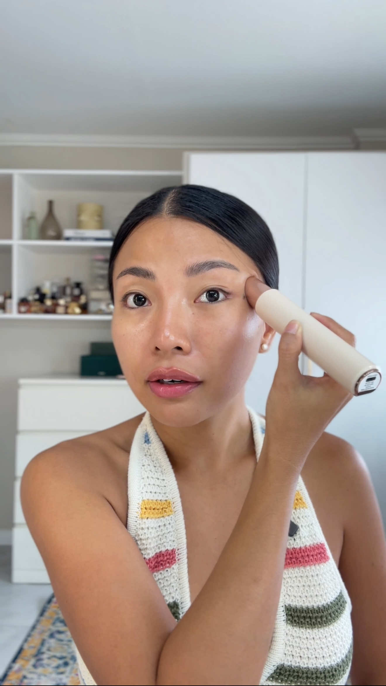 It’s like derma AT HOME!! Loving the @lovekderma Eye Lift Wand lately, lakas maka improve ng eye area. As a result, young looking ✨✨ #lovekderma #kderma #eyelift #eyeliftwand 