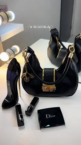 go bilhin mo na habang naka sale pa! HAHAHAHAHAHA #classybag #bag #blackbag #armpitbag 