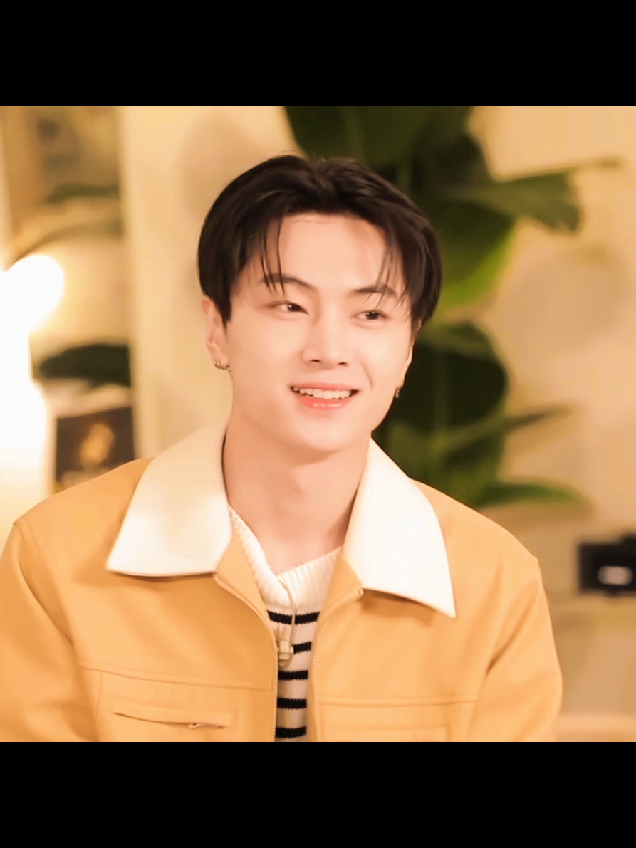 senyum jay itu bikin ademmm  #fyp #fypp #fypage #jay #jayenhypen #jayedit #parkjeongsong #enhypen 